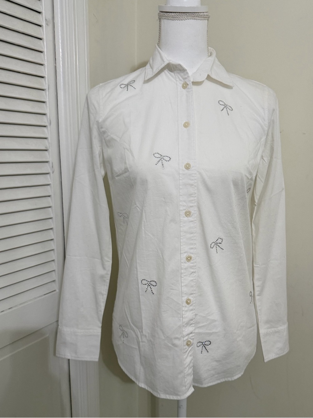 J Crew Bow Embellished Everyday Button-down NWT!